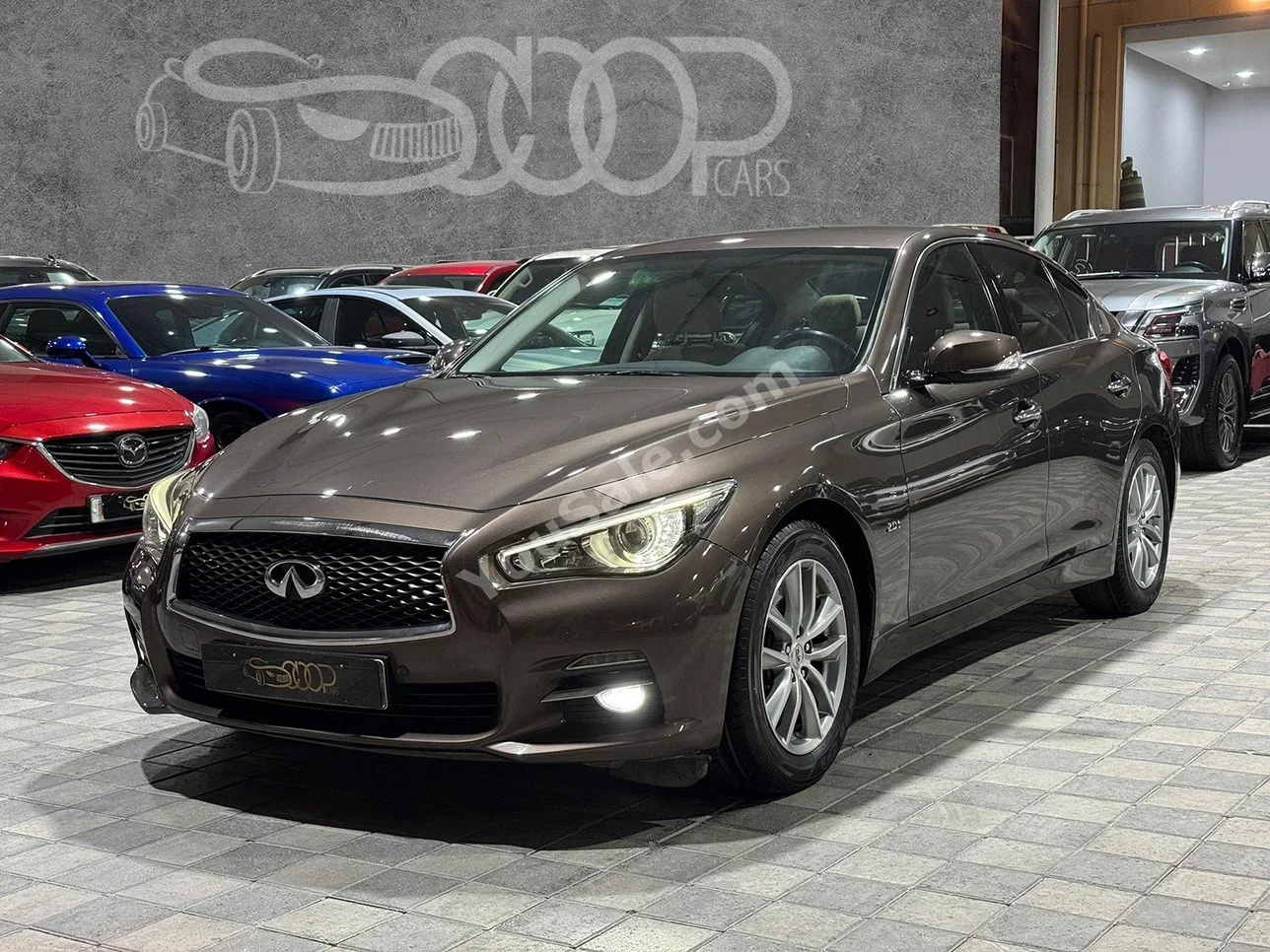 Infiniti  Q  50  2016  Automatic  150,000 KM  4 Cylinder  Sedan  Brown
