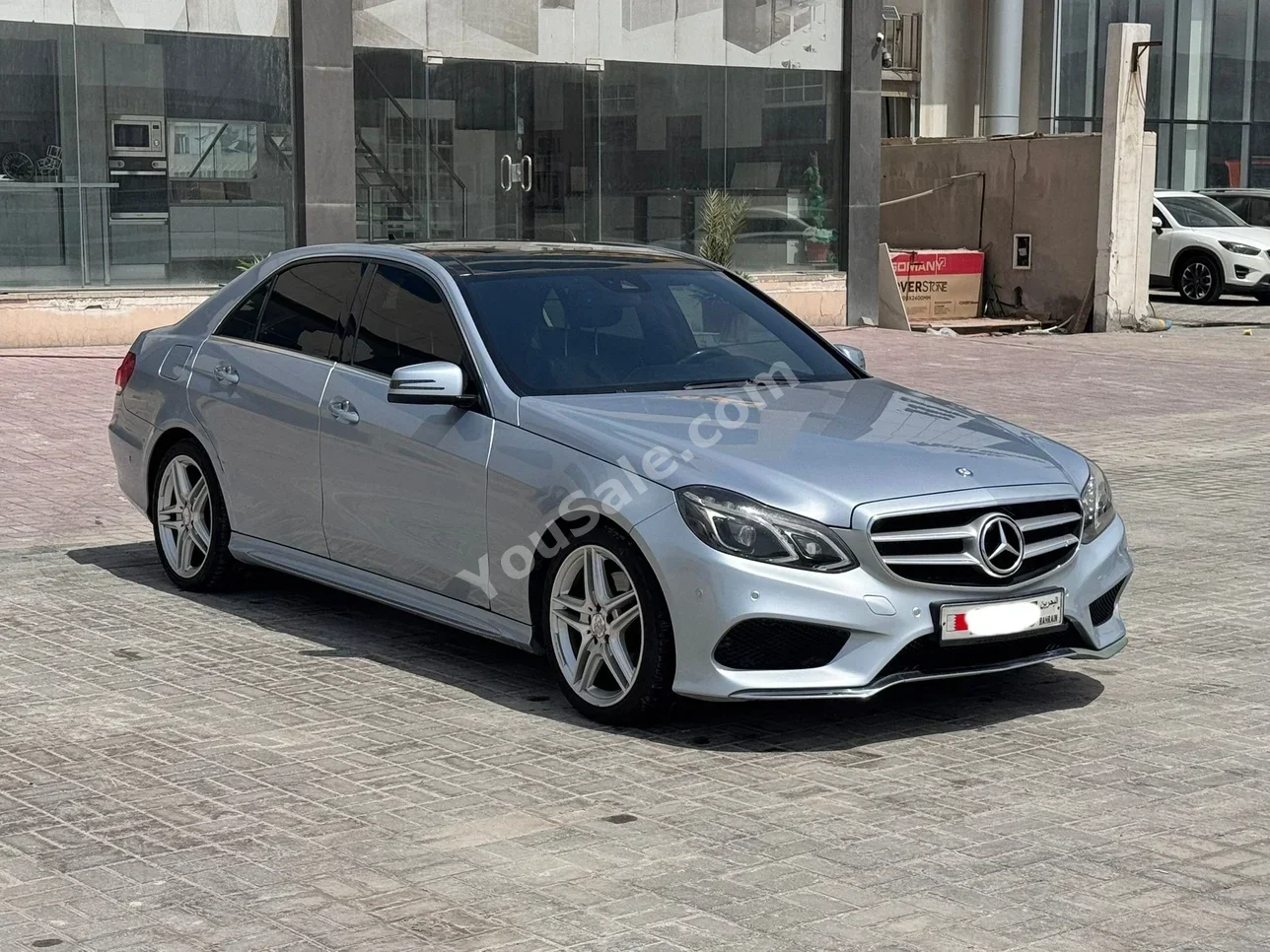 Mercedes-Benz E-Class 300 2014 Automatic 138,650 KM 6 Cylinder Sedan Silver