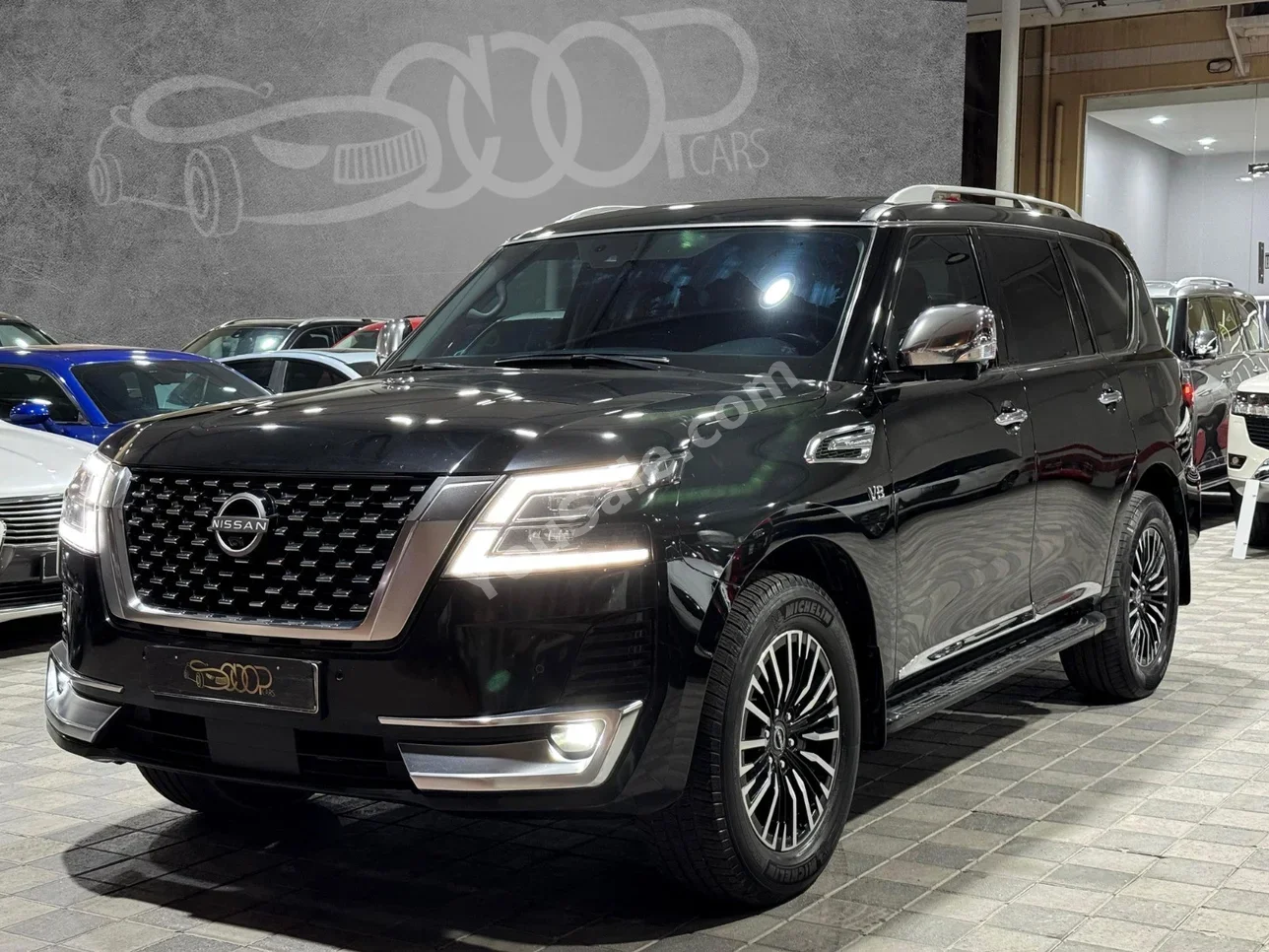 Nissan  Patrol  Platinum  2022  Automatic  217,000 KM  8 Cylinder  SUV  Black