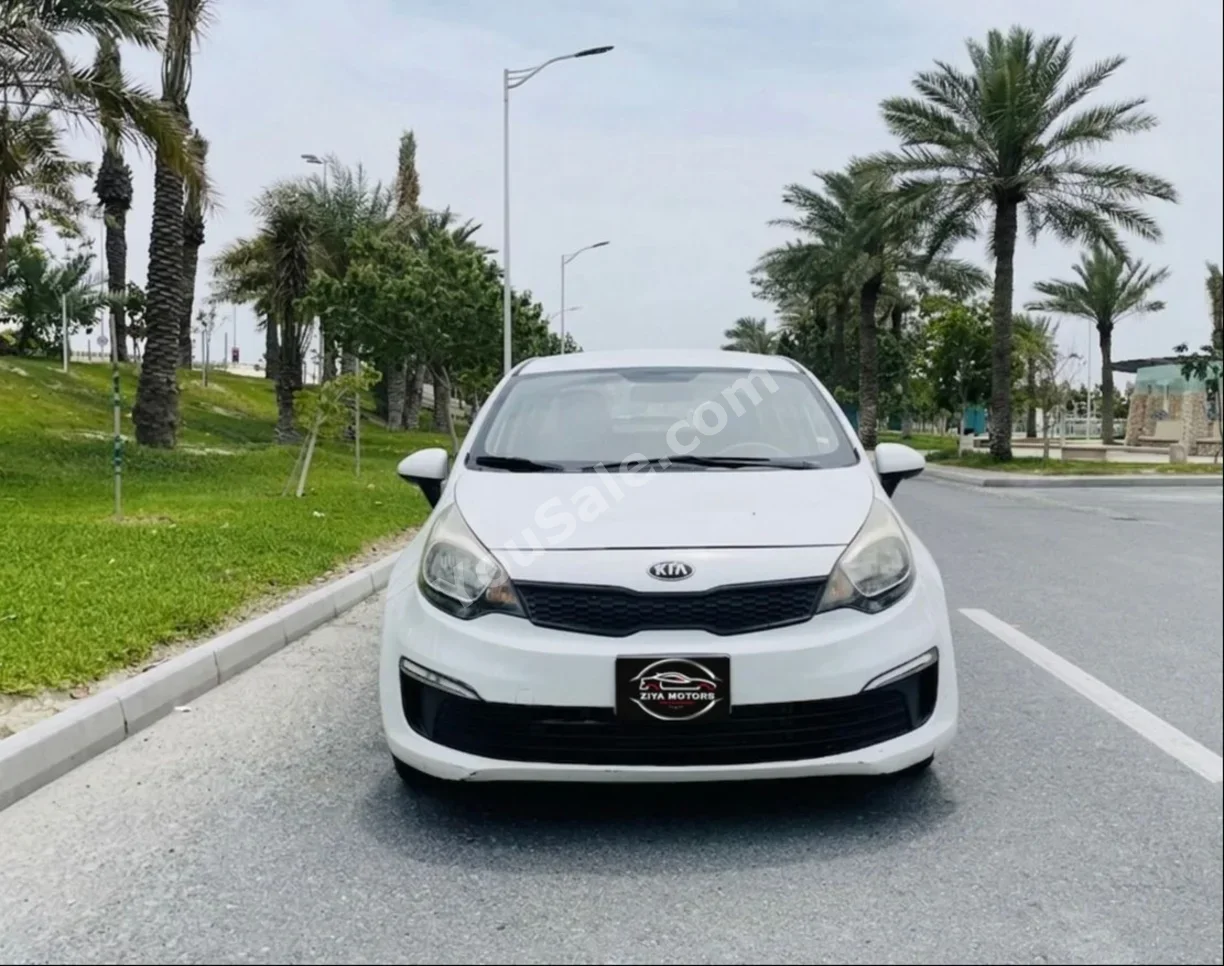 Kia Rio 2017 Automatic 110,000 KM 4 Cylinder Sedan White