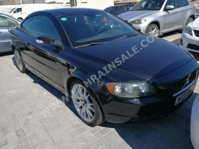 فولفو  سي ٧٠  2008  كشف  اتوماتك  5  140,000  دفع أمامي  أسود  بنزين