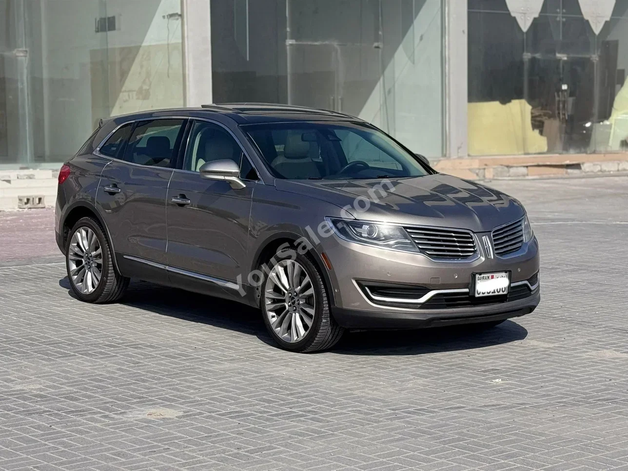 Lincoln  MKX  2016  Automatic  294,100 KM  6 Cylinder  SUV  Gray