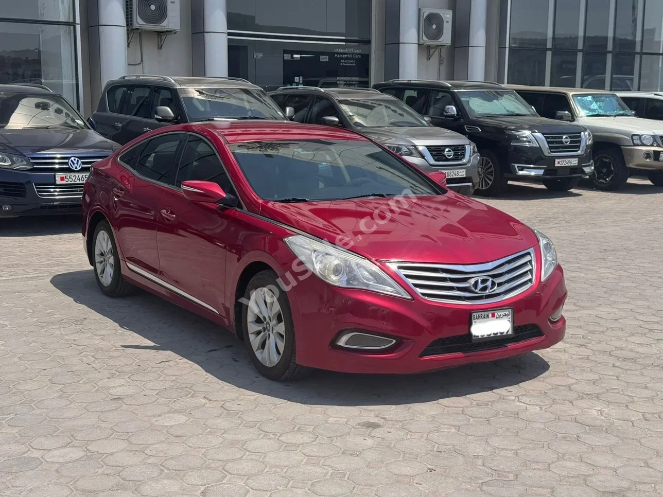 هيونداي  ازيرا  2012  اتوماتك  218,500 كم  6 سلندر  سيدان  أحمر