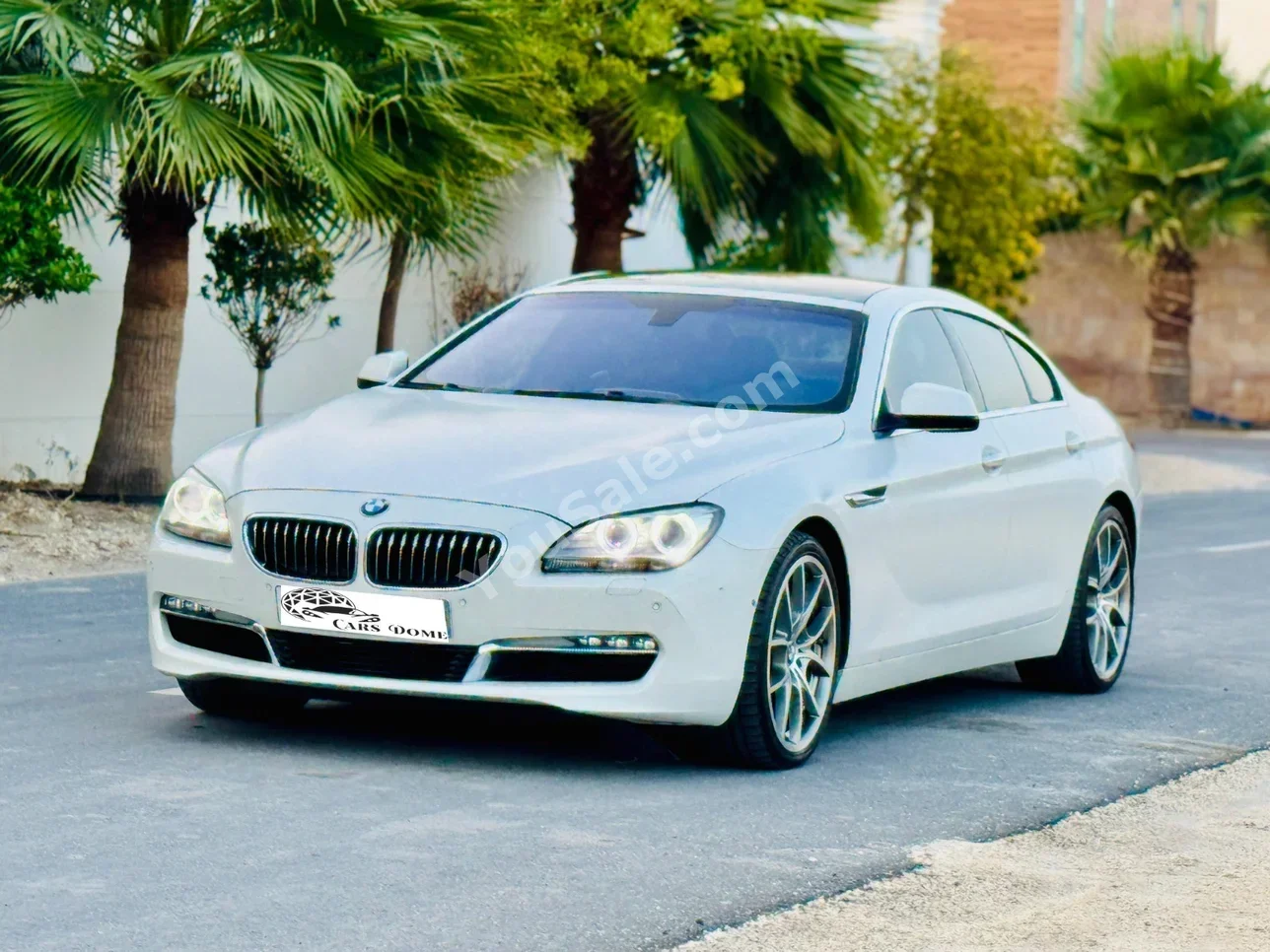 بي ام دبليو  الفئة - السادسة  640i  2014  اتوماتك  83,000 كم  6 سلندر  سيدان  أبيض