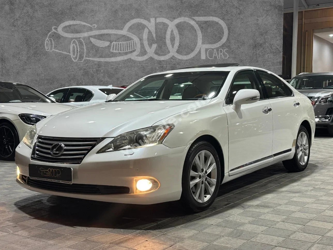 لكزس  اي اس  350  2010  اتوماتك  260,000 كم  6 سلندر  سيدان  أبيض
