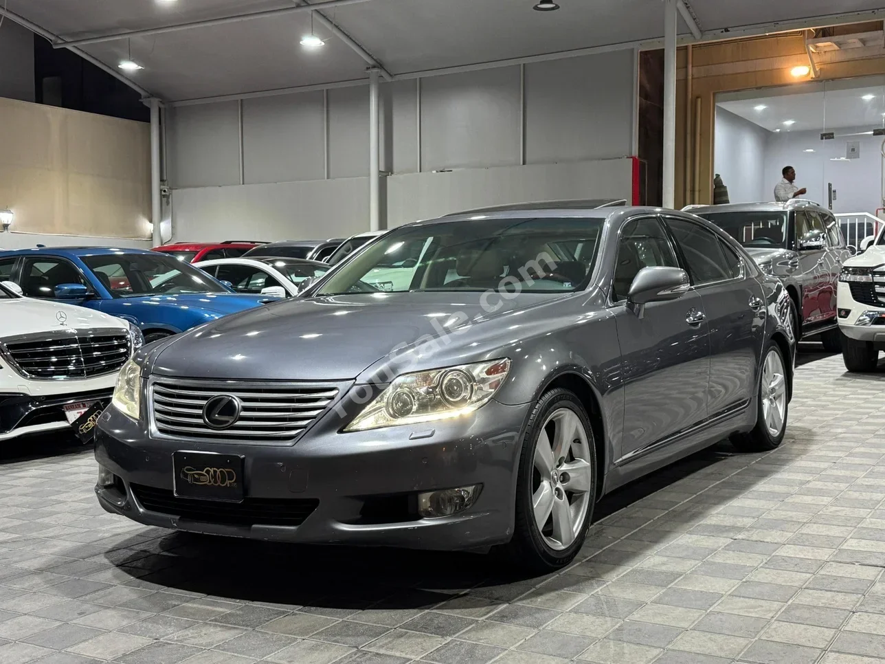 لكزس  ال اس  460  2012  اتوماتك  183,000 كم  6 سلندر  سيدان  رمادي