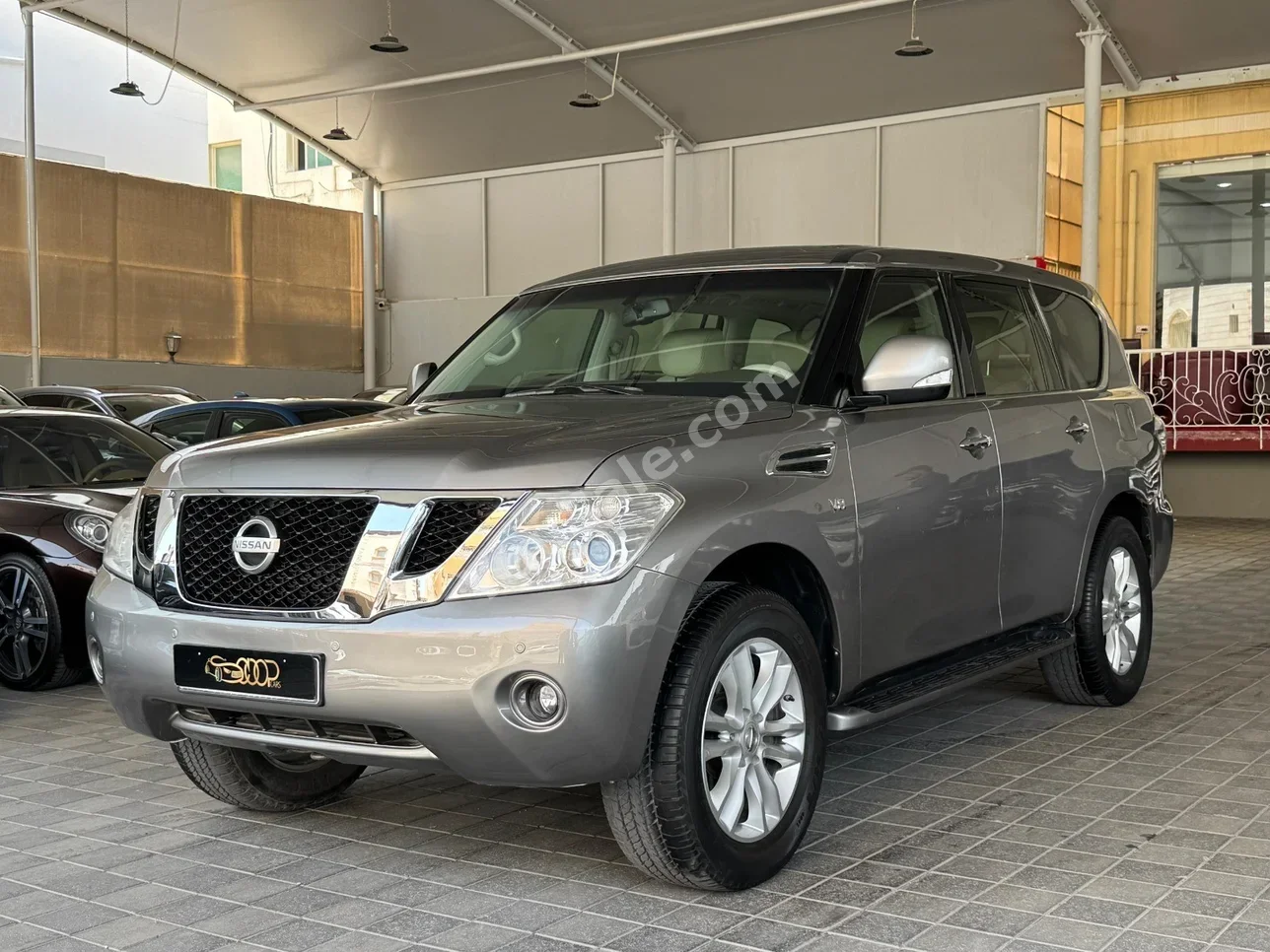 نيسان  باترول  اس اي  2013  اتوماتك  332,000 كم  8 سلندر  اس يو في  رمادي
