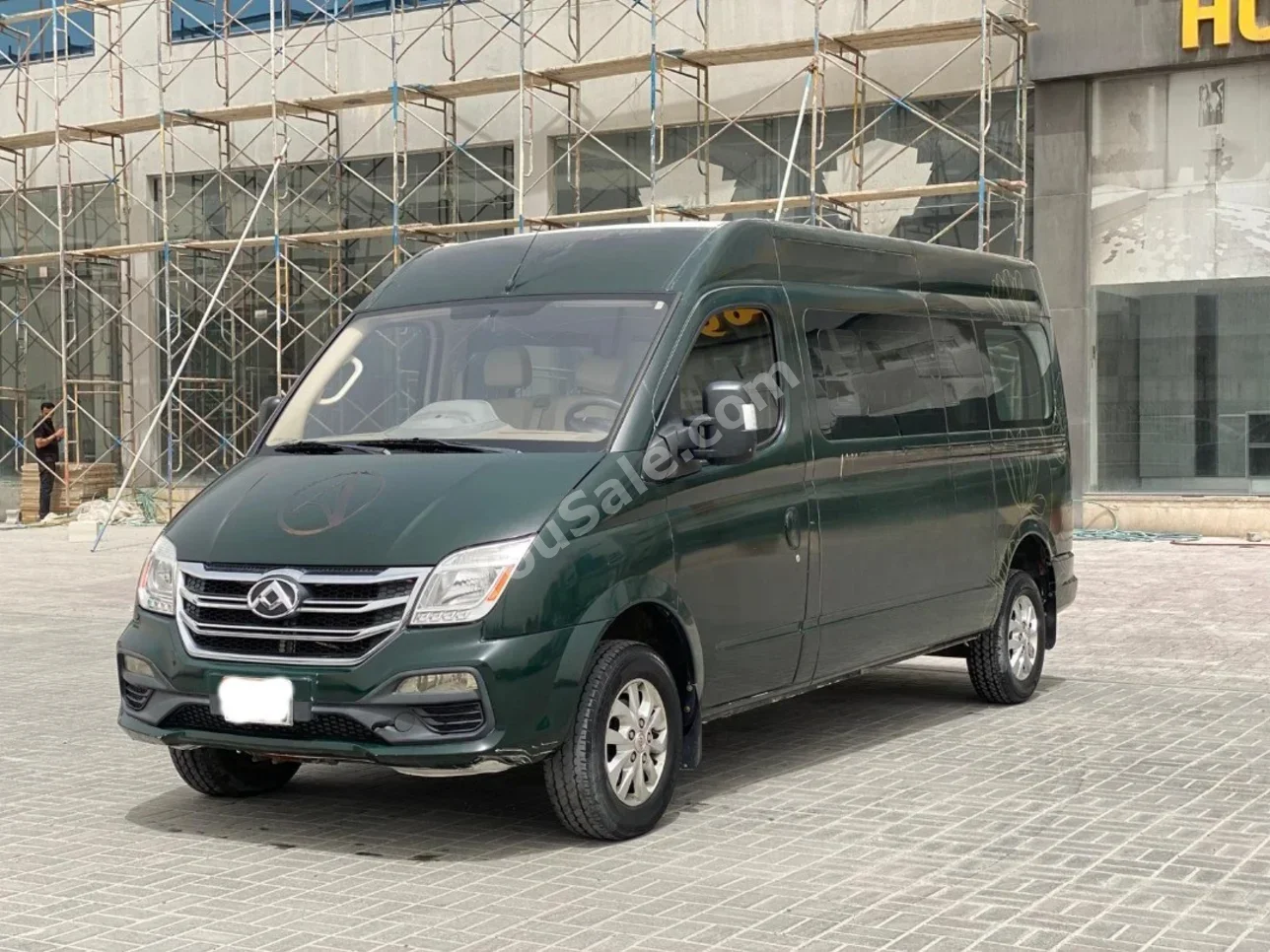 Maxus  V80  2022  Manual  103,800 KM  4 Cylinder  Van / Bus  Green