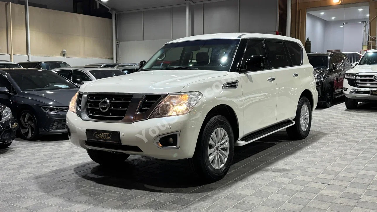 Nissan  Patrol  XE  2017  Automatic  267,000 KM  6 Cylinder  SUV  White