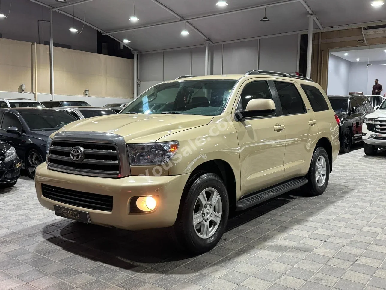 Toyota  Sequoia  2012  Automatic  240,000 KM  8 Cylinder  SUV  Beige