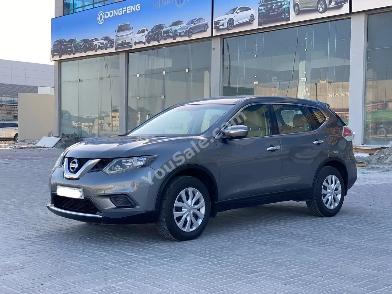 Nissan  X-Trail  2016  Automatic  102,800 KM  4 Cylinder  SUV  Gray