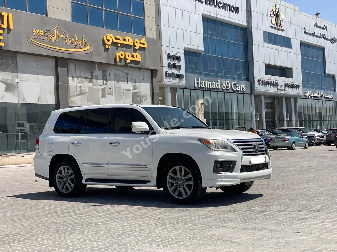 Lexus  LX  570  2009  Automatic  571,700 KM  8 Cylinder  SUV  White