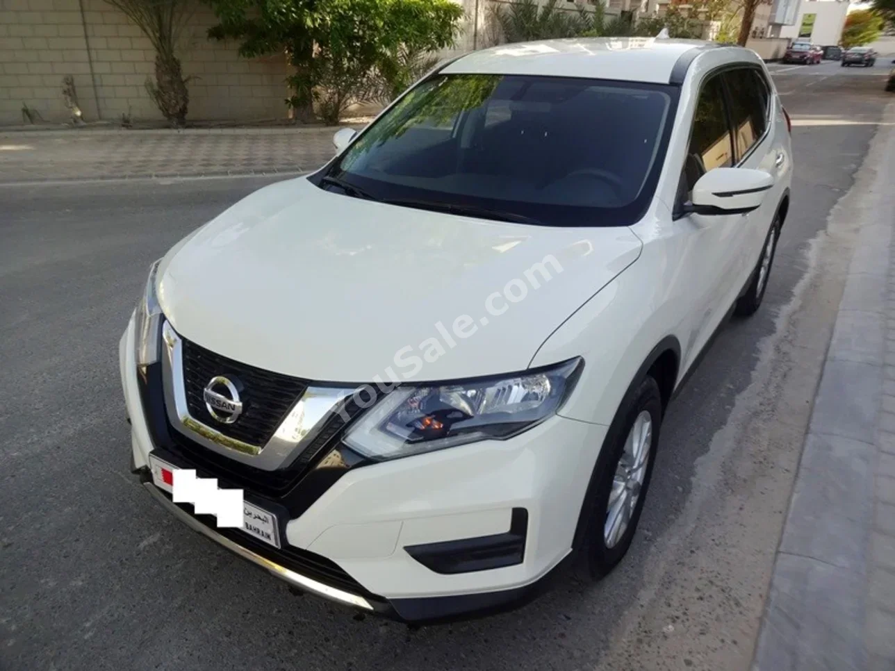 Nissan X-Trail 2022 Automatic 73,000 KM 4 Cylinder SUV White