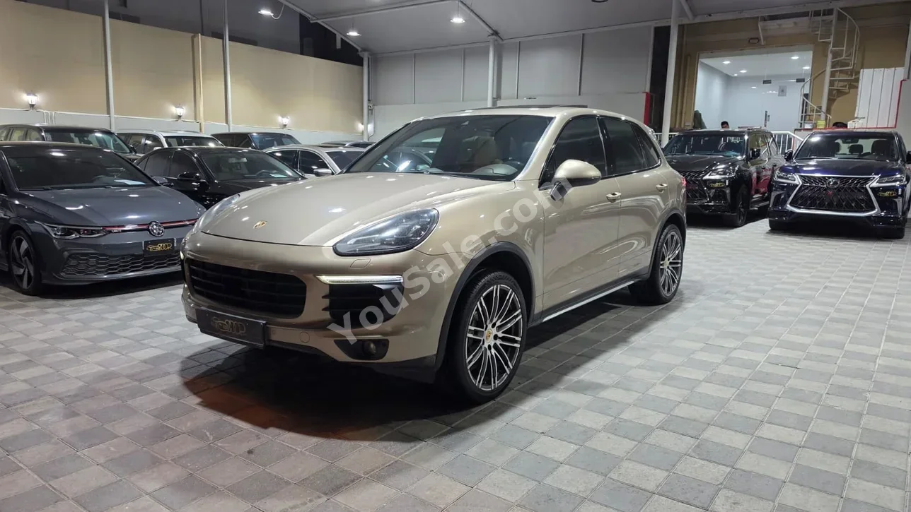 Porsche Cayenne S 2015 Automatic 169,000 KM 6 Cylinder SUV Beige