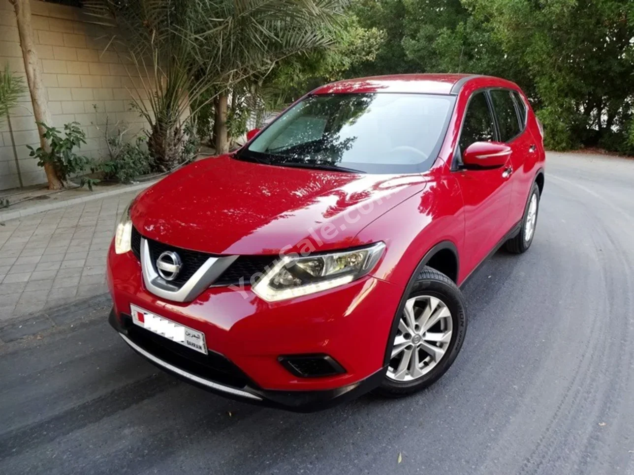 Nissan  X-Trail  2016  Automatic  71,000 KM  4 Cylinder  SUV  Red