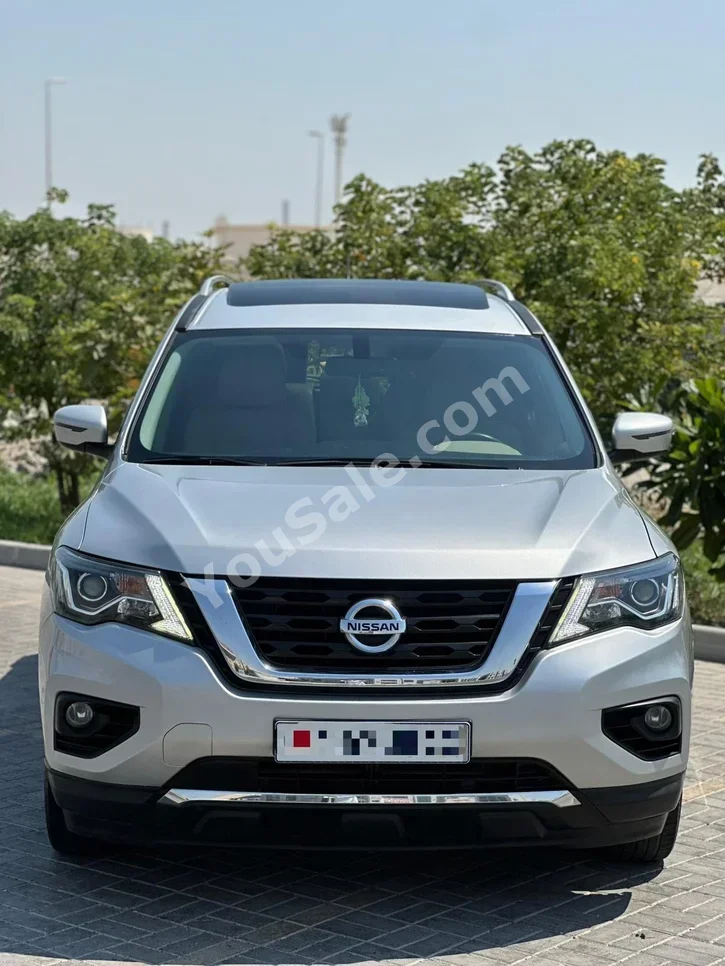 نيسان  باثفايندر  اس في  2019  اتوماتك  69,000 كم  6 سلندر  اس يو في  فضي