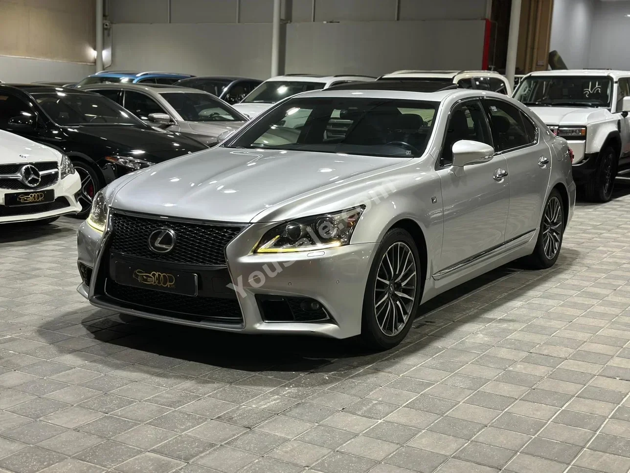 Lexus  LS  460  2016  Automatic  90,000 KM  8 Cylinder  Sedan  Silver