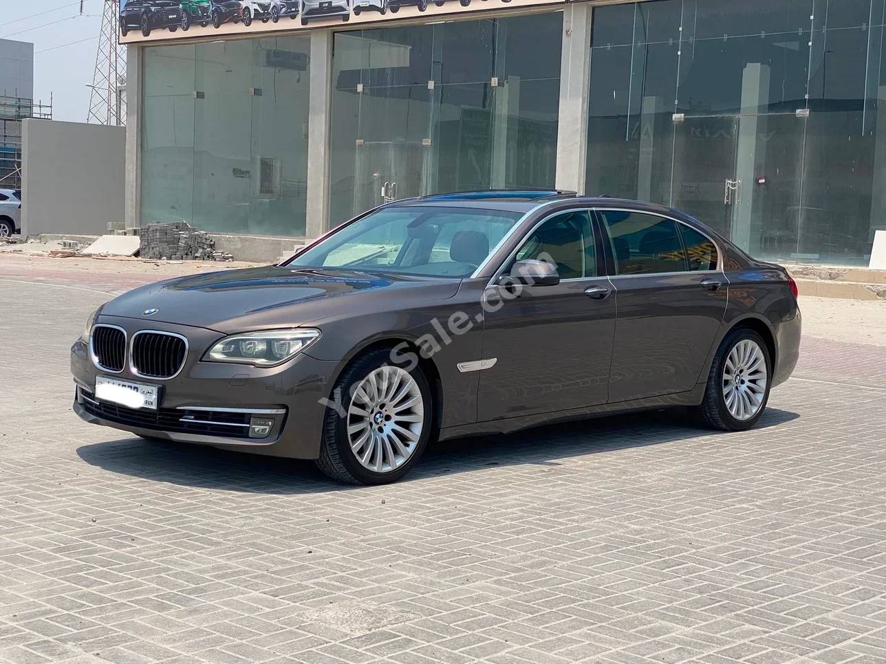 بي ام دبليو  الفئة - السابعة  740  2014  اتوماتك  208,950 كم  6 سلندر  اس يو في  بني