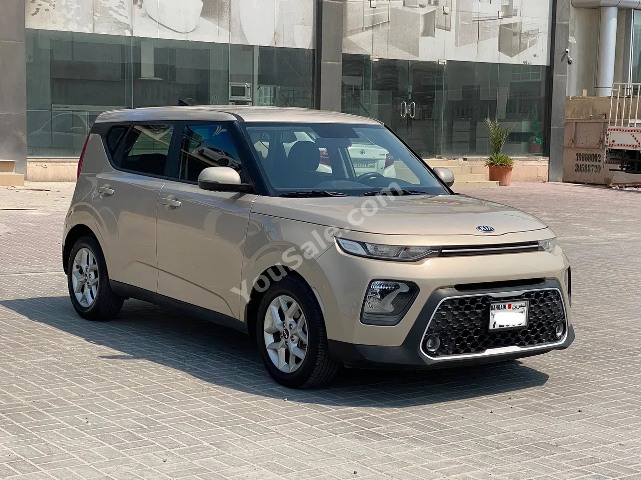Kia  Soul  2.0  2020  Automatic  121,100 KM  4 Cylinder  SUV  Gold