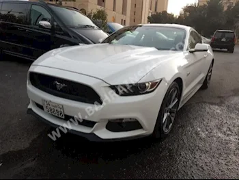 فورد  موستانغ  جي تي  2016  كوبيه \ سبورت  عادي  8  4,000  دفع خلفي  أبيض  بنزين
