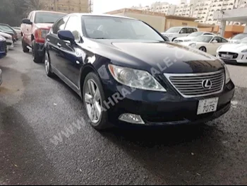 لكزس  ال اس  460 L  2007  سيدان  اتوماتك  8  102,000  دفع خلفي  أزرق غامق  بنزين