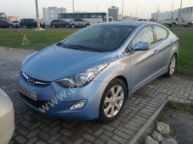 Hyundai  Elantra  2013  Sedan  Automatic  4  133,000  FWD  Blue  Gasoline