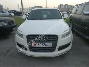 اودي  كيو 7  4.2  2007  اس يو في  اتوماتك  8  145,000  دفع رباعي  أبيض  بنزين