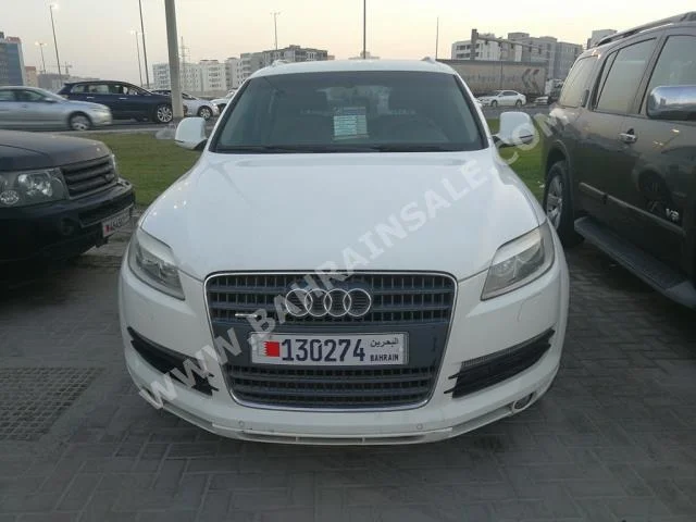 Audi  Q7  4.2  2007  SUV  Automatic  8  145,000  4WD  White  Gasoline