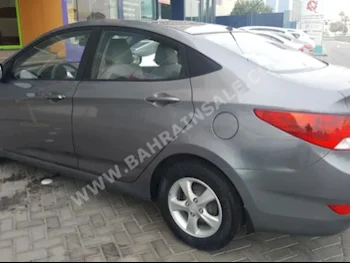 Hyundai  Accent  1.6  2014  Sedan  Automatic  4  48,000  FWD  Gray  Gasoline