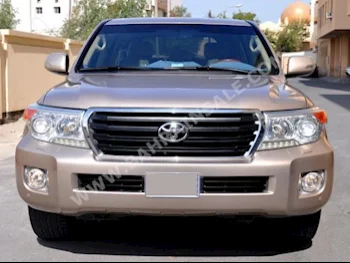 تويوتا  لاند كروزر  جي اكس  2012  اس يو في  اتوماتك  8  133,000  دفع رباعي  بني  بنزين