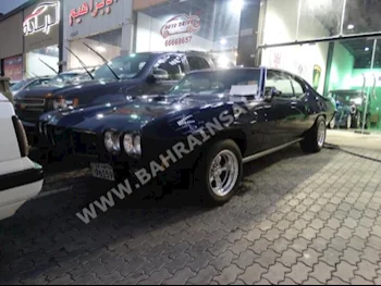 بونتياك  فيب  1970  كوبيه \ سبورت  اتوماتك  8  0  دفع خلفي  أزرق غامق  بنزين