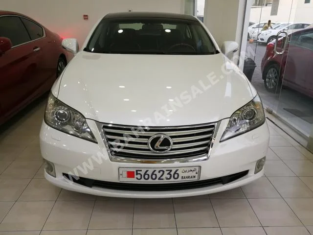 Lexus  ES  350  2011  Sedan  Automatic  6  109,000  FWD  Pearl  Gasoline