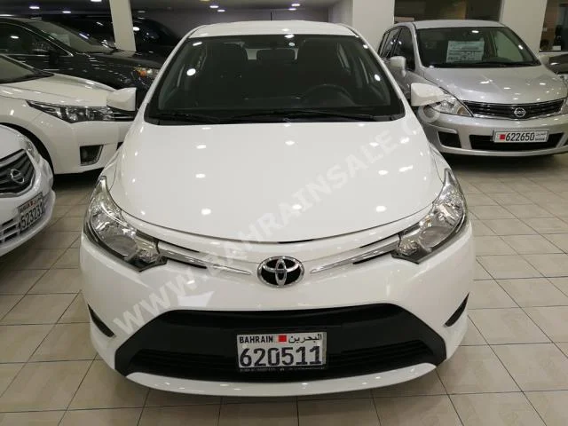 Toyota  Yaris  2015  Sedan  Automatic  4  56,000  FWD  White  Gasoline