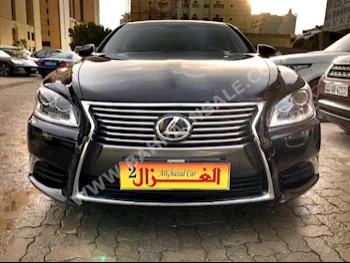 لكزس  ال اس  460 L  2013  سيدان  اتوماتك  8  109,000  دفع خلفي  أسود  بنزين