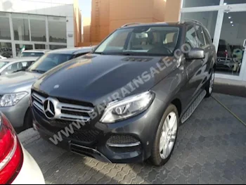 Mercedes-Benz  GLE  400  2016  SUV  Automatic  6  14,000  4WD  Gray  Gasoline