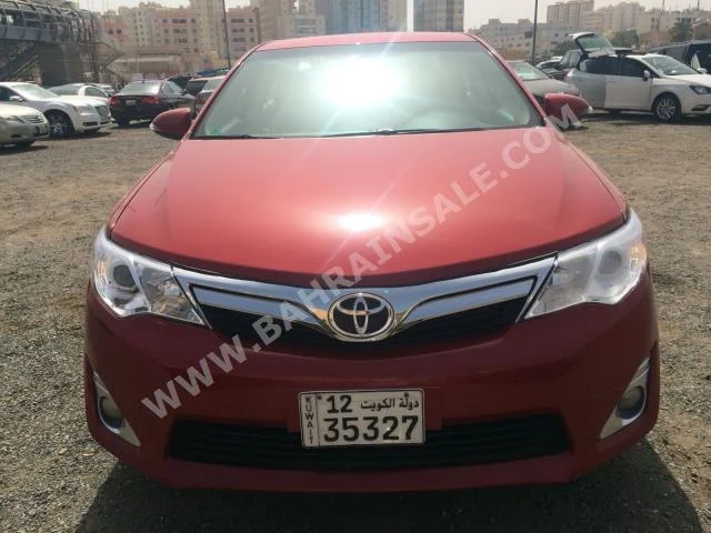 Toyota  Camry  GLX  2014  Sedan  Automatic  4  66,000  FWD  Maroon  Gasoline
