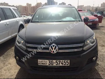 Volkswagen  TIGUAN  2015  SUV  Automatic  4  37,000  4WD  Black  Gasoline