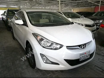 Hyundai  Elantra  2015  Sedan  Automatic  4  49,000  FWD  White  Gasoline