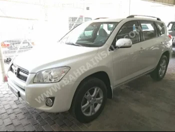 Toyota  Rav 4  2012  SUV  Automatic  4  120,000  FWD  White  Gasoline