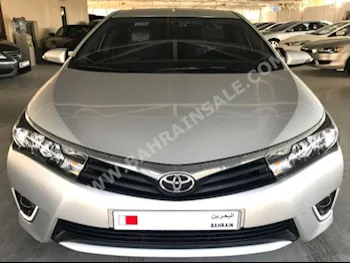 Toyota  Corolla  XLI  2015  Sedan  Automatic  4  85,000  FWD  Silver  Gasoline