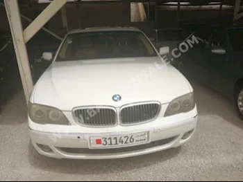BMW  7-Series  730 Li  2005  Sedan  Automatic  6  140,000  RWD  White  Gasoline