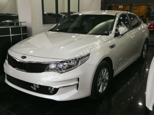Kia  Optima  2018  Sedan  Automatic  4  0  FWD  White  Gasoline