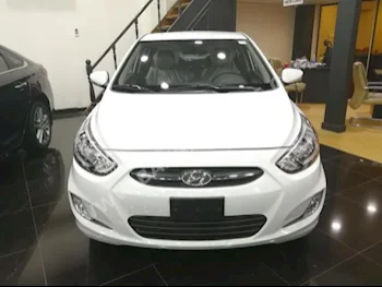 Hyundai  Accent  2018  Sedan  Automatic  4  0  FWD  White  Gasoline