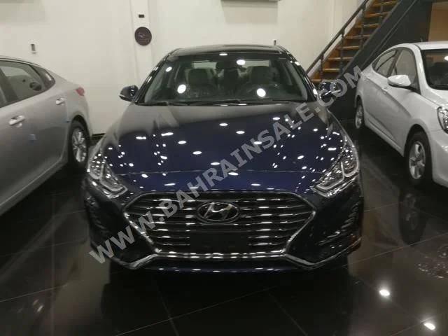 Hyundai  Sonata  2018  Sedan  Automatic  4  0  FWD  Blue  Gasoline
