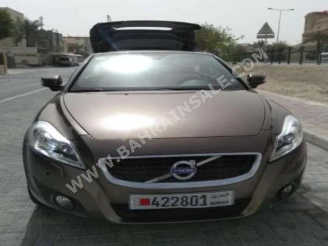 Volvo  C70  2012  Convertible  Automatic  5  14  FWD  Gold  Gasoline