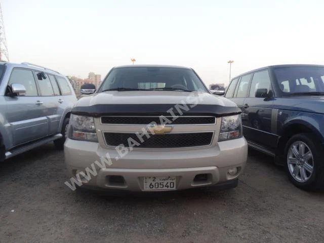 Chevrolet  Tahoe  LT  2011  SUV  Automatic  8  231,000  RWD  Gold  Gasoline