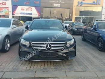 مرسيدس - بنز  اي - كلاس  400  2017  سيدان  اتوماتك  6  5,000  دفع خلفي  أسود  بنزين
