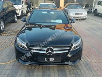مرسيدس - بنز  سي - كلاس  180  2018  سيدان  اتوماتك  4  0  دفع خلفي  أسود  بنزين