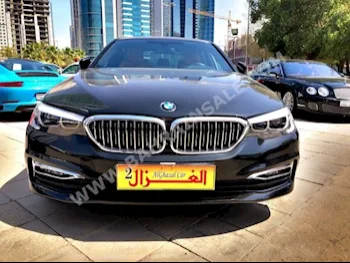بي ام دبليو  الفئة - الخامسة  530i  2017  سيدان  اتوماتك  6  13,000  دفع خلفي  أسود  بنزين