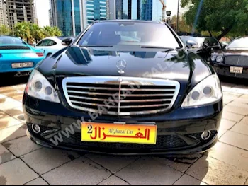 مرسيدس - بنز  اس - كلاس  500  2009  سيدان  اتوماتك  8  67,000  دفع خلفي  أسود  بنزين